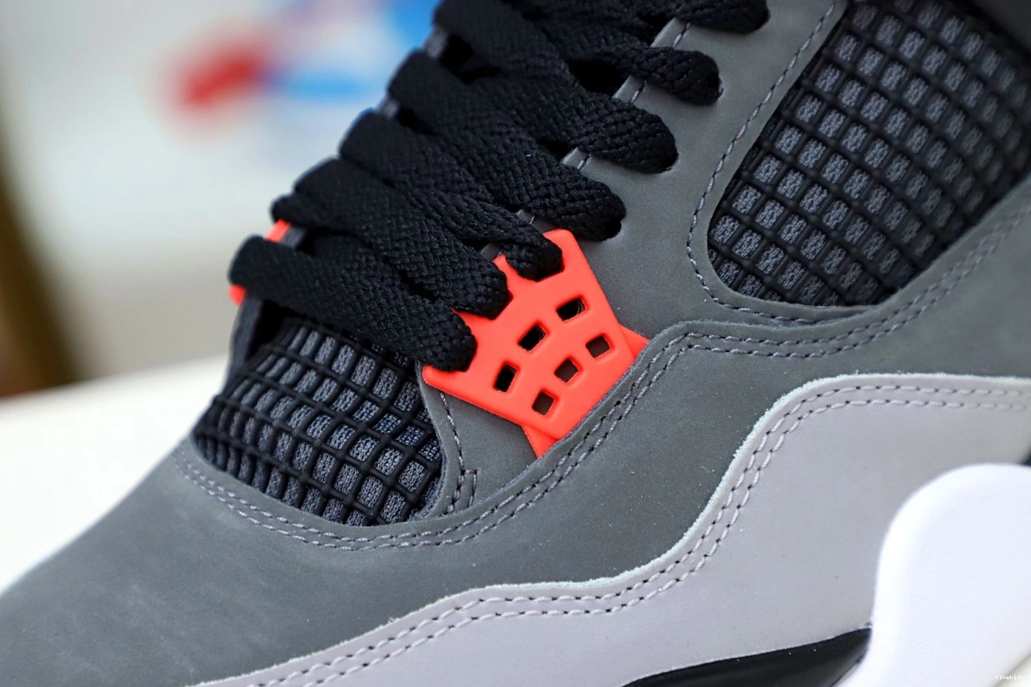 4 AIR JORDAN INFRARED 1013
